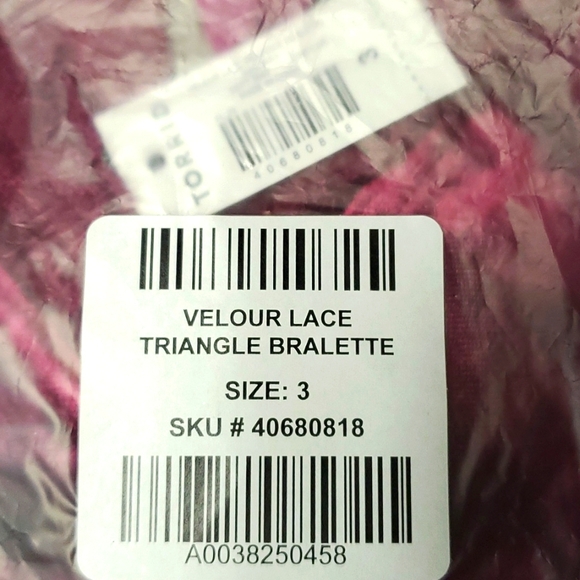 ❤️NWT VINTAGE TORRID BRALETTE - FUSCHIA CRUSHED VELOUR STRAPPY LACE TRIANGLE BRA - Picture 5 of 10